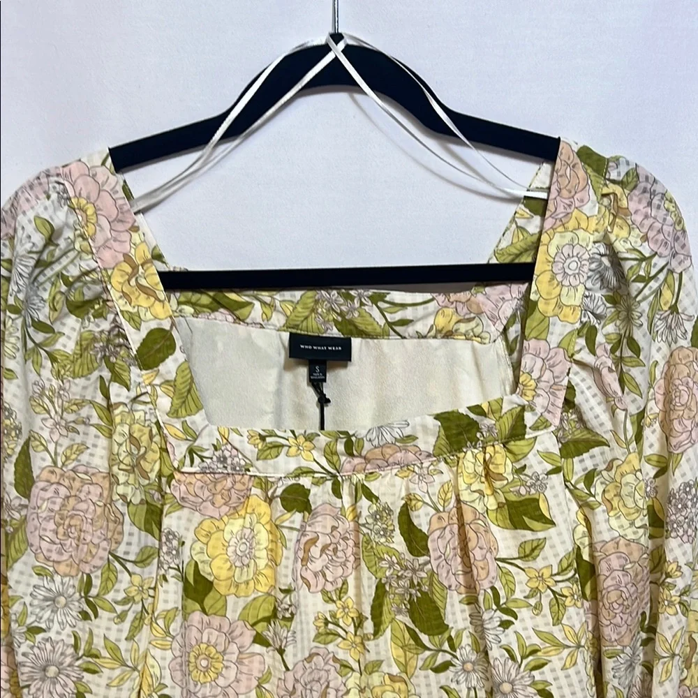 Who What Wear Floral Dress with Sleeves - Picture 3 of 6